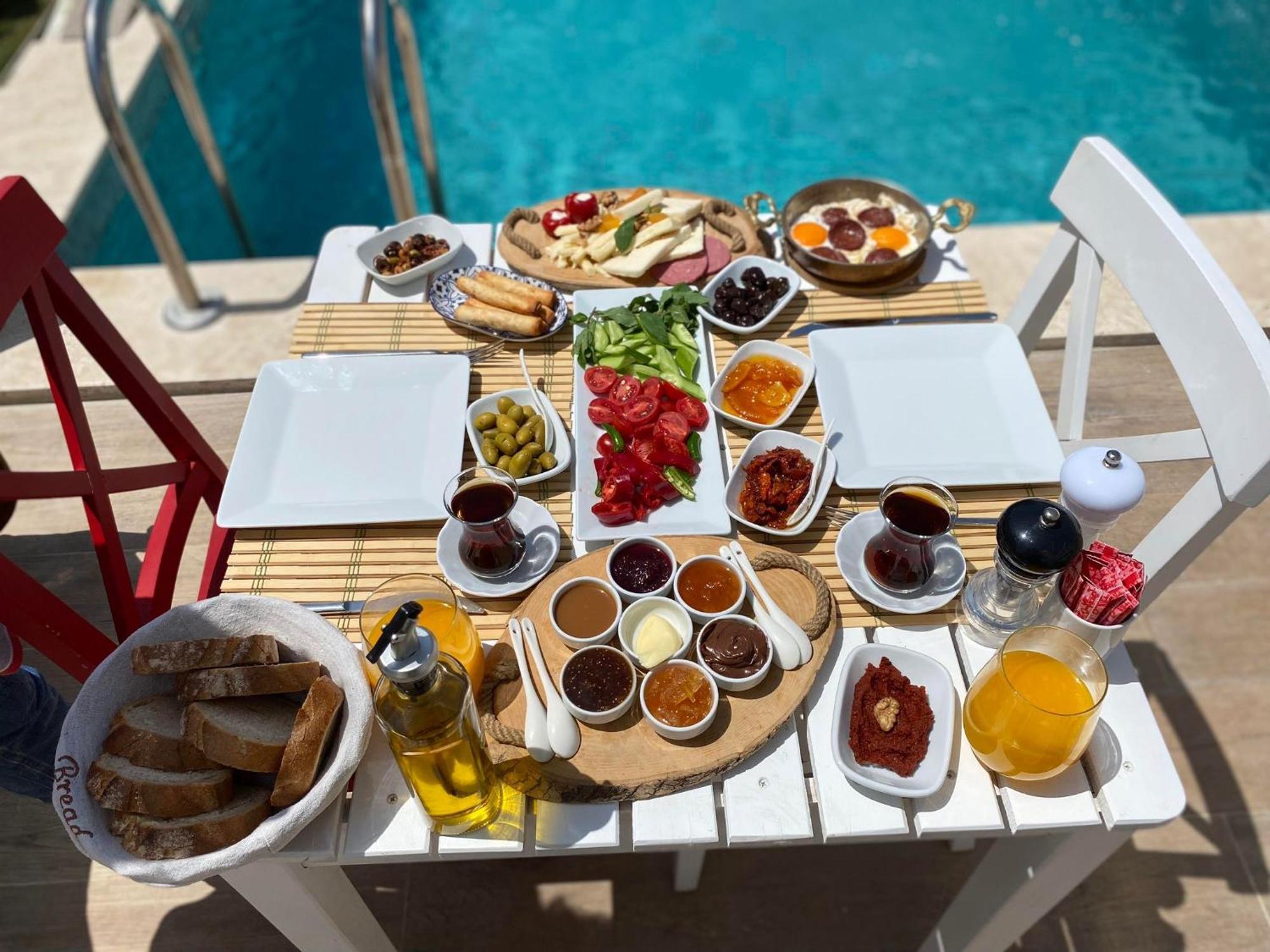 Londia Otel Alaçatı Ngoại thất bức ảnh