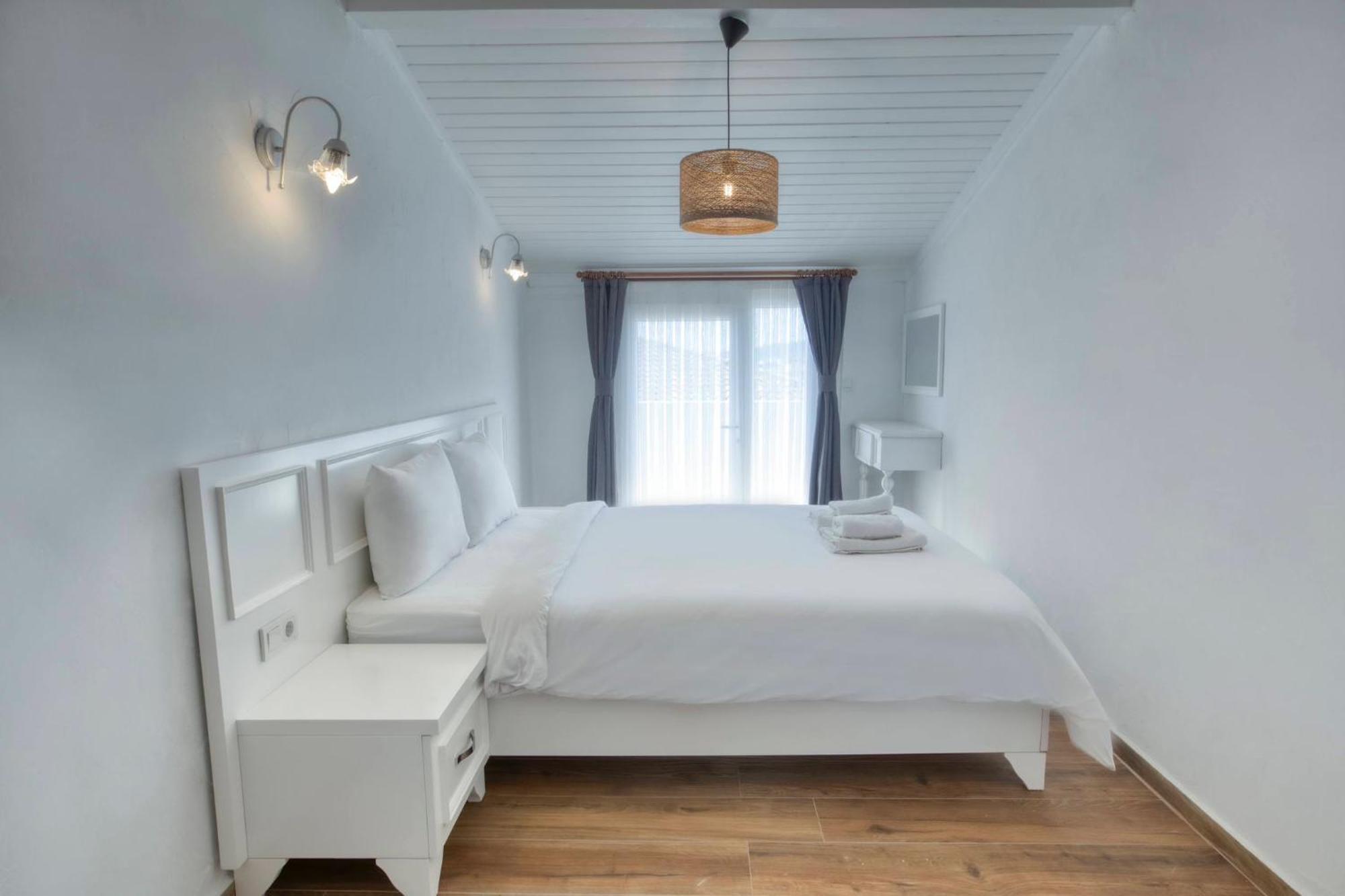 Londia Otel Alaçatı Ngoại thất bức ảnh