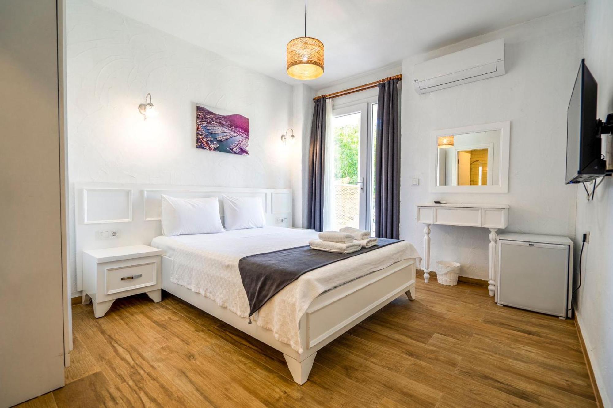 Londia Otel Alaçatı Ngoại thất bức ảnh