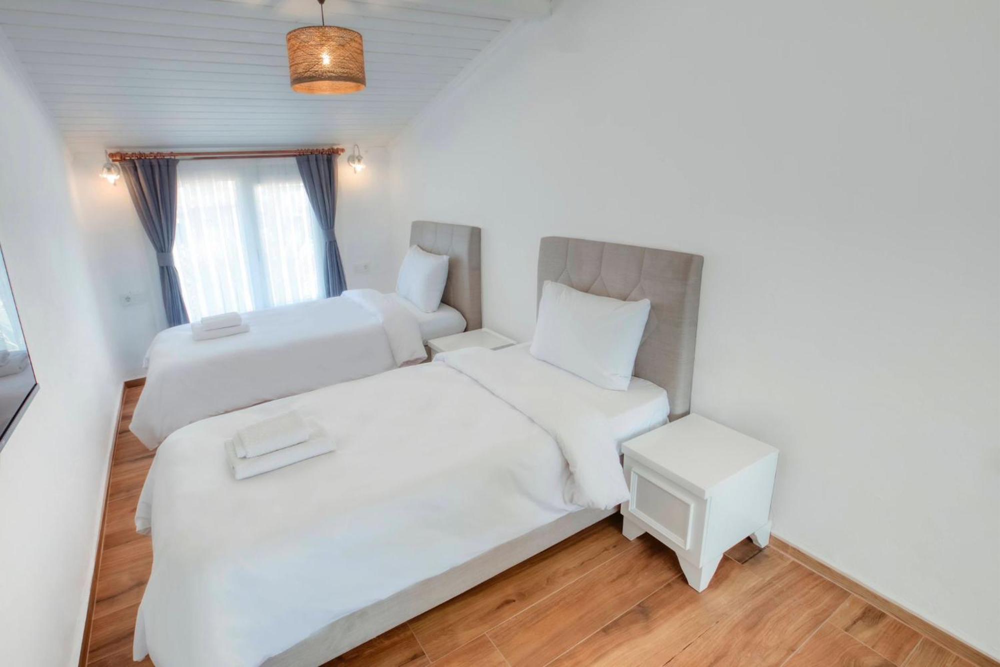Londia Otel Alaçatı Ngoại thất bức ảnh