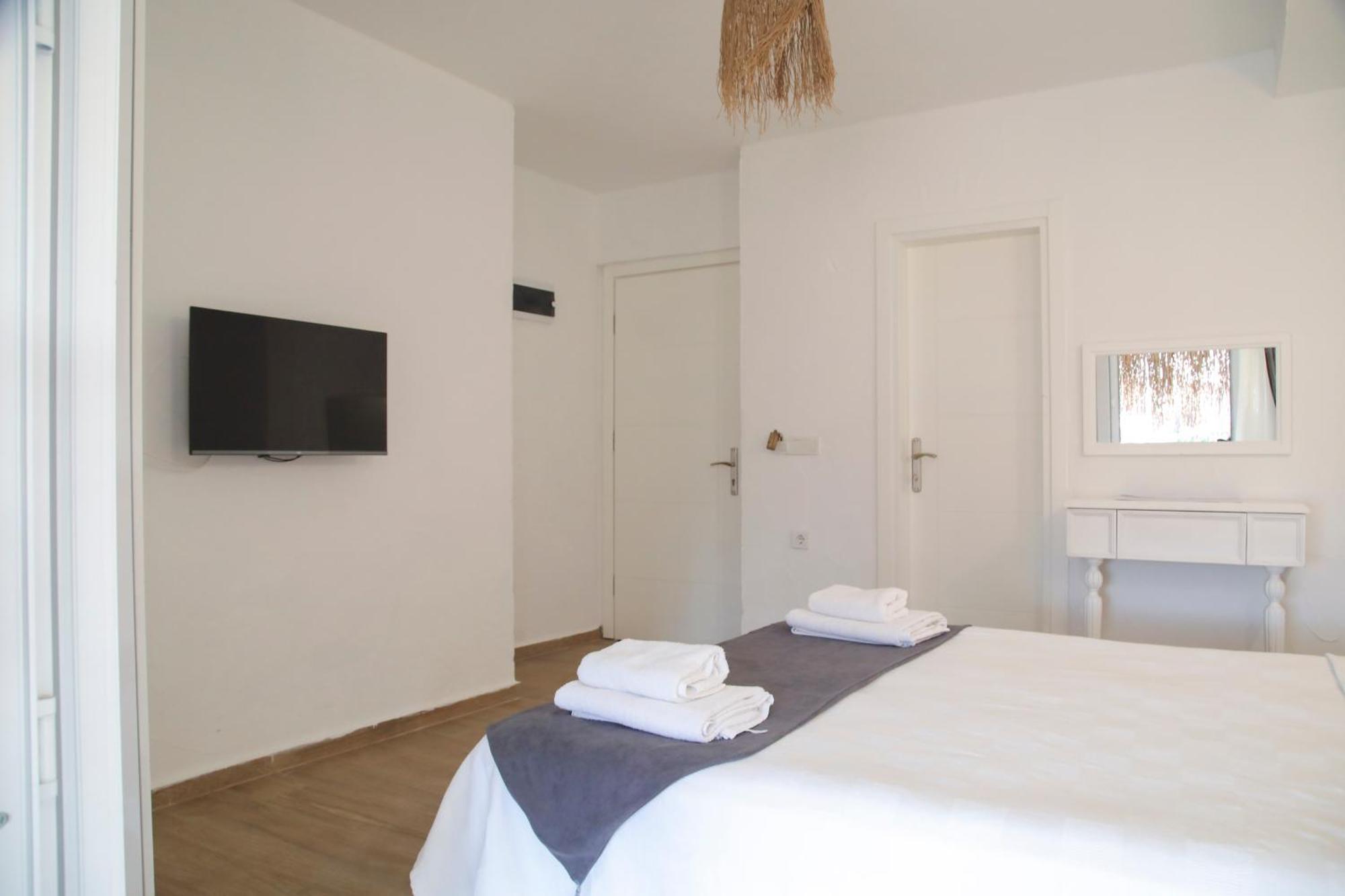 Londia Otel Alaçatı Ngoại thất bức ảnh