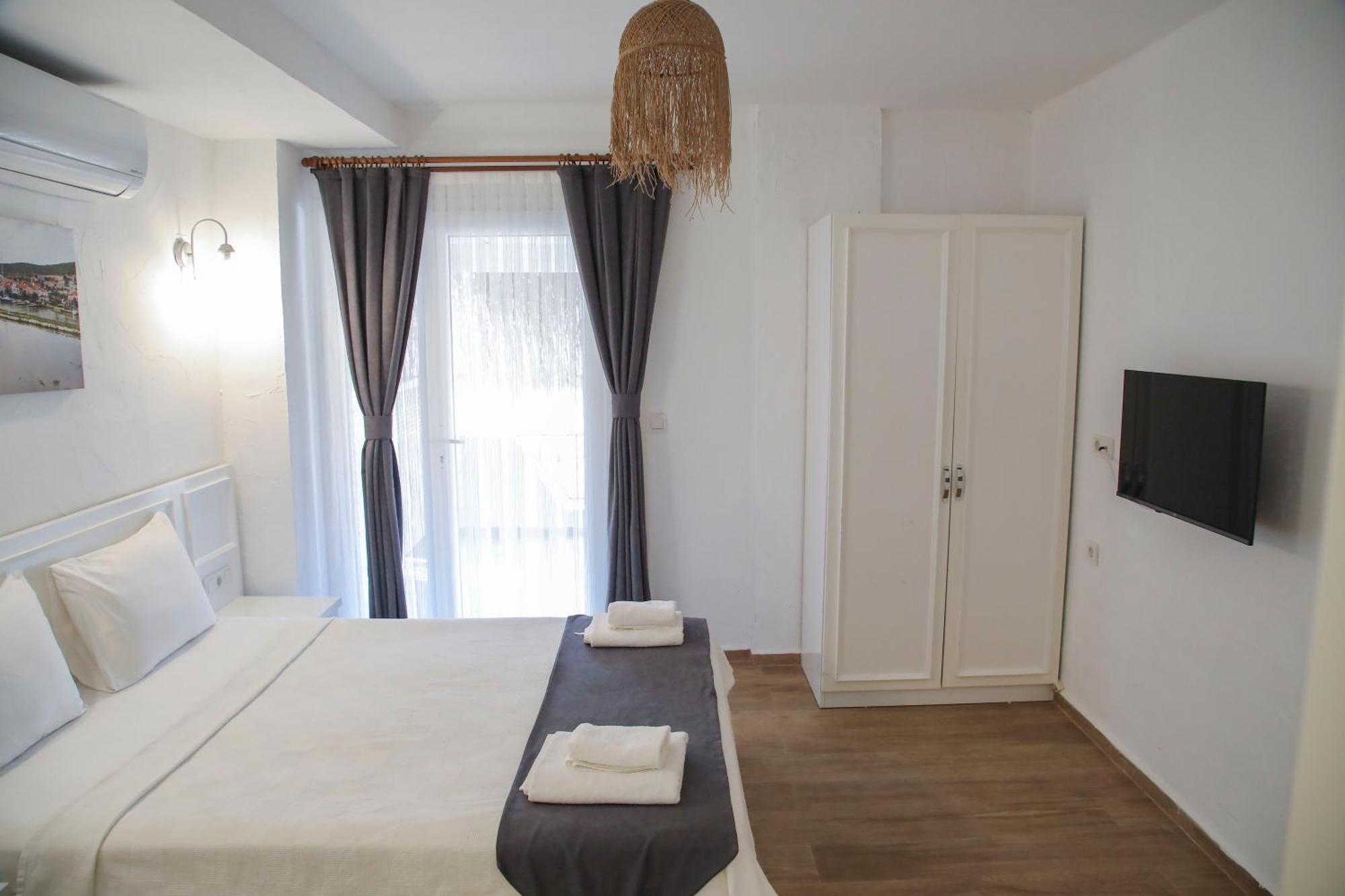 Londia Otel Alaçatı Ngoại thất bức ảnh