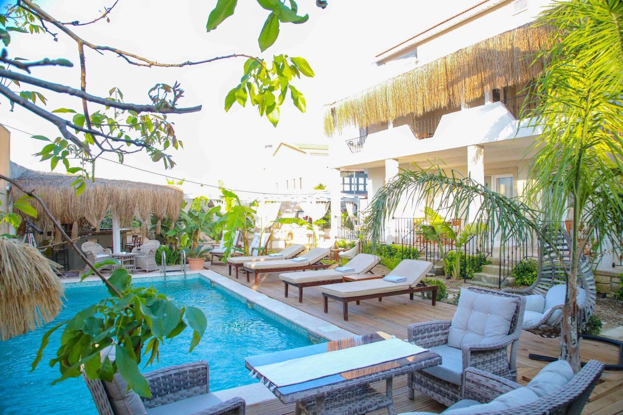 Londia Otel Alaçatı Ngoại thất bức ảnh